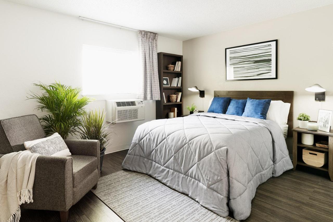 Intown Suites Extended Stay Chicago Il - Elk Grove O'Hare Elk Grove Village Eksteriør billede